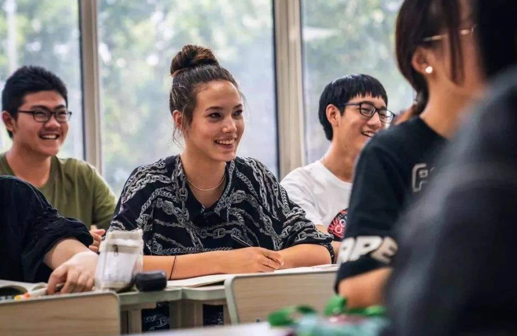 如何通过在线平台找到可靠的篮球辅导资源_2